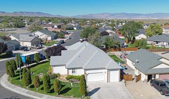 627 Wedge Ln, Fernley, NV 89408