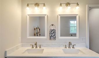 3 Big River Dr, Coventry, RI 02816