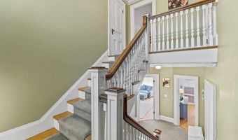 23 Chapel St, Augusta, ME 04330