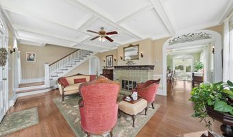 260 Ocean Ave, Amityville, NY 11701