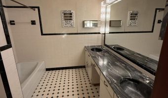 1085 Cherokee St, Biloxi, MS 39530