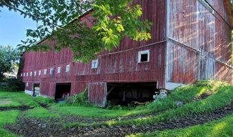 762 McLaren Hill Rd, Barnet, VT 05821