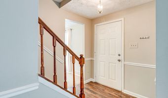 3381 MONARCH Ln, Annandale, VA 22003