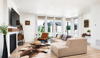 173 Lion Peak Dr, Bozeman, MT 59718