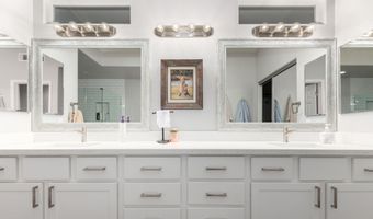 333 N PENNINGTON Dr 15, Chandler, AZ 85224