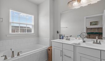 1092 Ambergate Sta, Apex, NC 27502