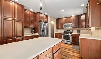 6914 CORDOVA Dr, Cheyenne, WY 82009