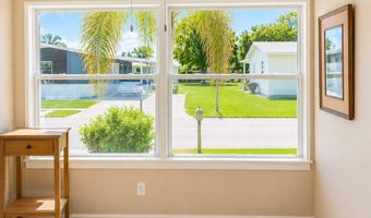 1109 Wren Cir, Barefoot Bay, FL 32976