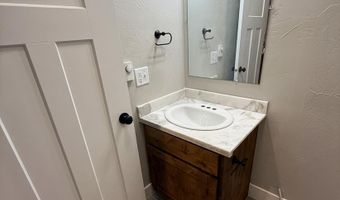 310 N East St, Arco, ID 83213