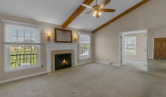 660 Youngs Rd E, Amherst, NY 14221