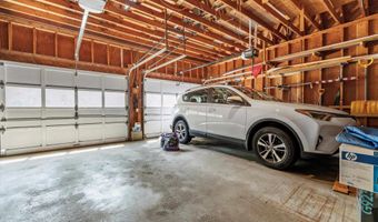 29 Maple Dr, Bedford, NH 03110