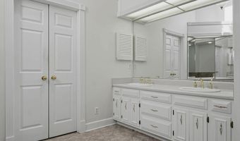 1006 Spring Hill Dr, Albany, GA 31721