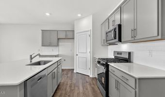 25 Green Laurel Dr, Angier, NC 27501