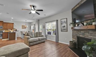 243 Castleton Cir, Boiling Springs, SC 29316