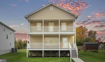 114 POTOMAC St, Boonsboro, MD 21713