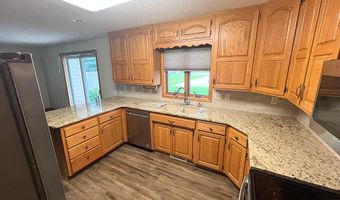 2231 SE Crystal Ave, Aberdeen, SD 57401