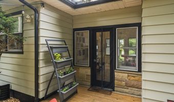 830 Redeemer Ave, Ann Arbor, MI 48103