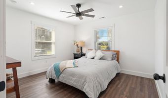 217 N Bay Dr, Bayville, NJ 08721