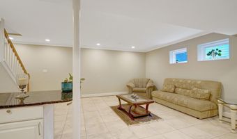 8304 FIVE GATES Rd, Annandale, VA 22003