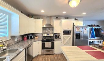 2015 Willard Dr, Altus, OK 73521