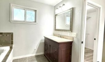 1012 N Eighth St, Carlsbad, NM 88220