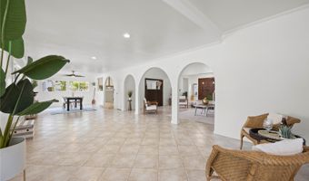 802 Pahumele Pl, Kailua, HI 96734