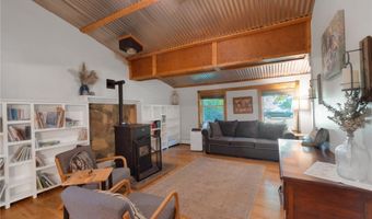 10496 Florida St, Aurora, OH 44202