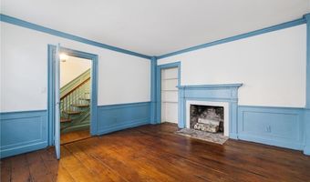 73 Thames St 1, Newport, RI 02840