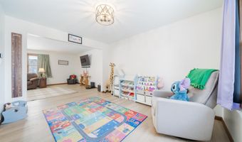 1820 W GLENDALE Ave, Appleton, WI 54914