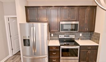 9170 Hedley Way E, Avon, IN 46123