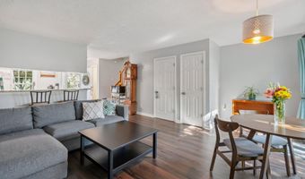6575 OLD CARRIAGE Dr, Alexandria, VA 22315