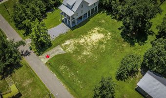 112 Leopold St, Bay St. Louis, MS 39520