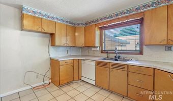 560 Oakley Ave, Burley, ID 83318