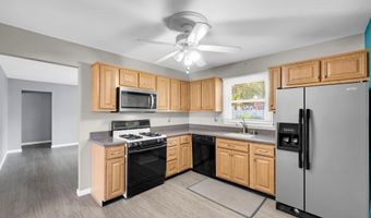 21 Birch St, Beachwood, NJ 08722