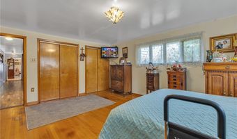 2404 Calvert St, Aliquippa, PA 15001