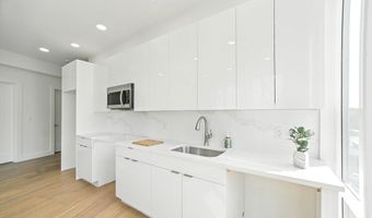 38 Hichborn 406, Boston, MA 02135