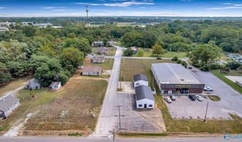1214 N Jefferson St, Athens, AL 35611