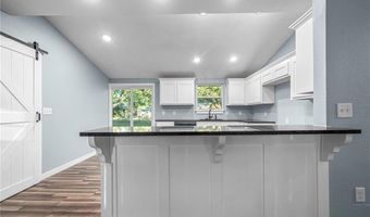 1108 9th St, Barling, AR 72923