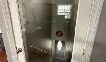 53 Lincolnville Ave, Belfast, ME 04915