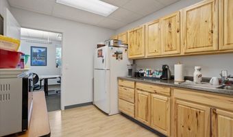 1007 E LINCOLNWAY, Cheyenne, WY 82001