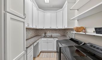 6659 CURRENT Dr, Apollo Beach, FL 33572