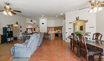 566 W COBBLESTONE Ct, Casa Grande, AZ 85122