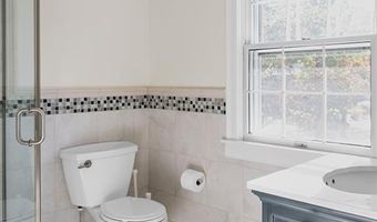 320 Stone Ridge Dr, East Greenwich, RI 02818