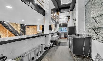 518 CHARLES N, Baltimore, MD 21201