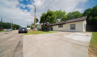 107 W Purdom Ave, Alvarado, TX 76009