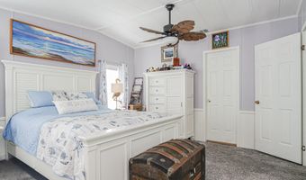 409 Avocado Dr, Barefoot Bay, FL 32976