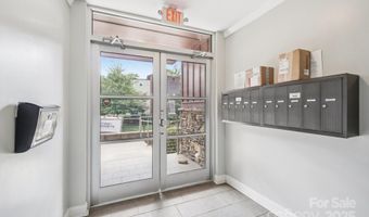 400 N Skyloft Dr 101, Asheville, NC 28801