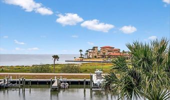 1013 St John Ct, Rockport, TX 78382