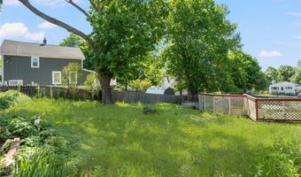 17 Padelford Ave, East Providence, RI 02915