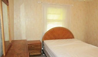 1081 Seward Ave, Akron, OH 44320